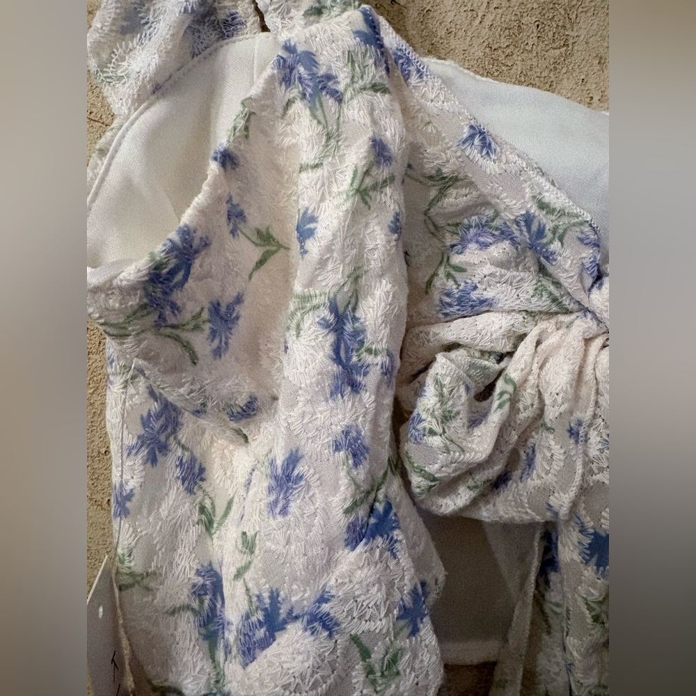 Kirious Los Angeles Floral Ruffle Top - Picture 3 of 5